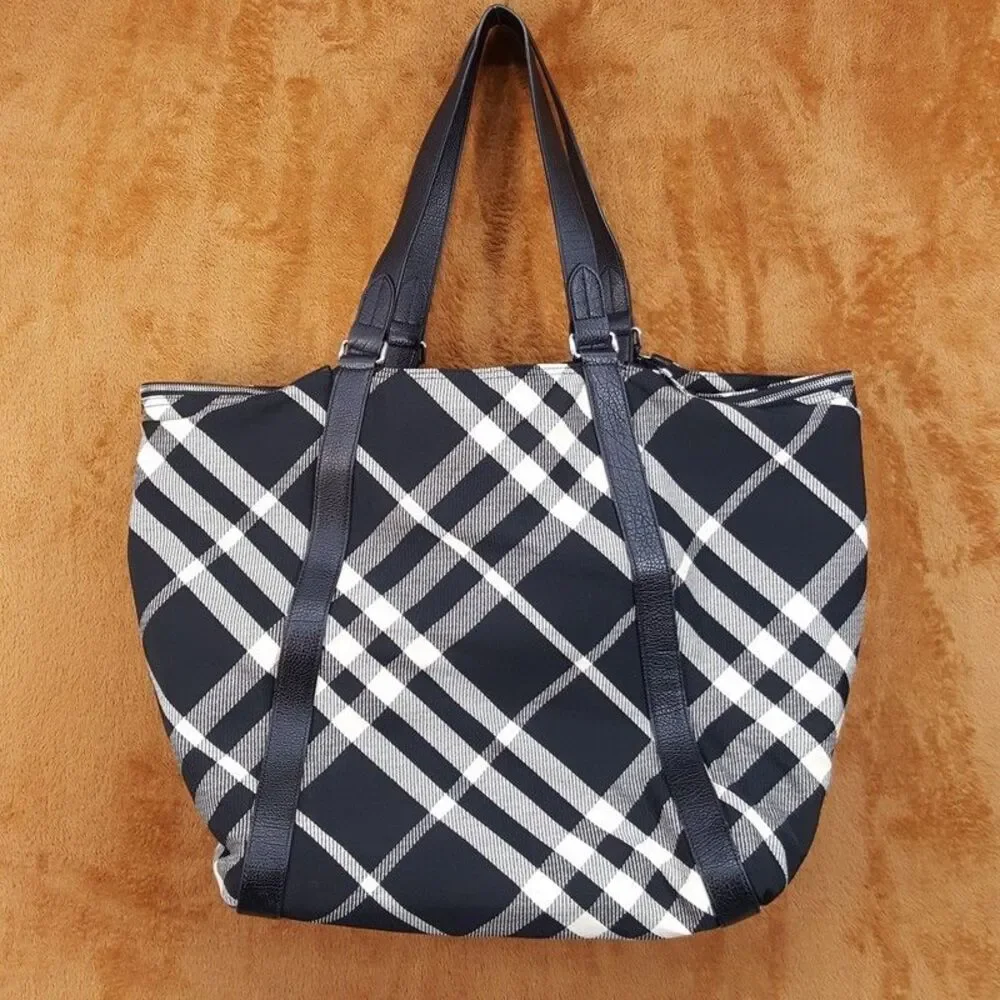 BURBERRY Field Large Check Tote Bag Black Cream Canvas Leather Trim $2290